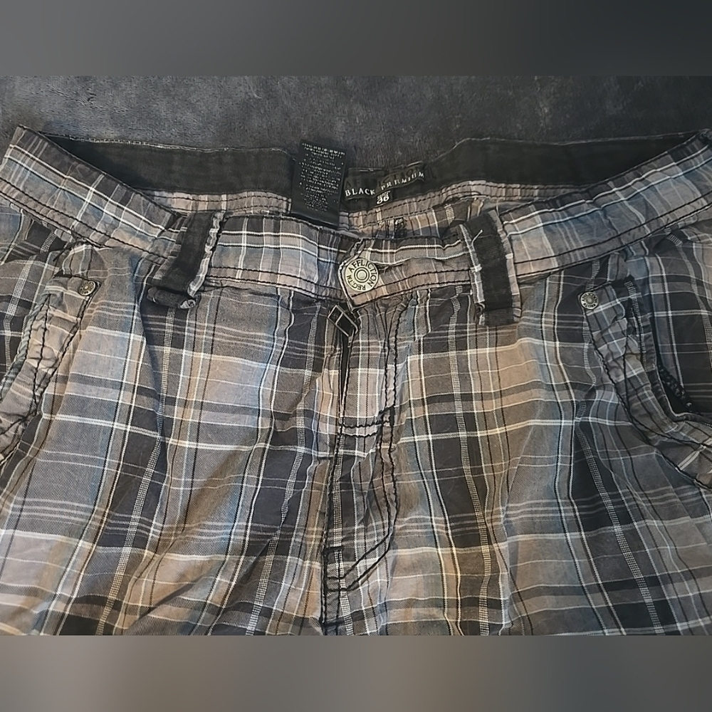 Affliction Black Premium Plaid Cargo Shorts Mens Sz 36 Multi-Pocket Y2K - Picture 4 of 12